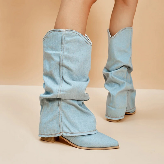 Gefaltete Denim-Stiefel mit Blockabsatz