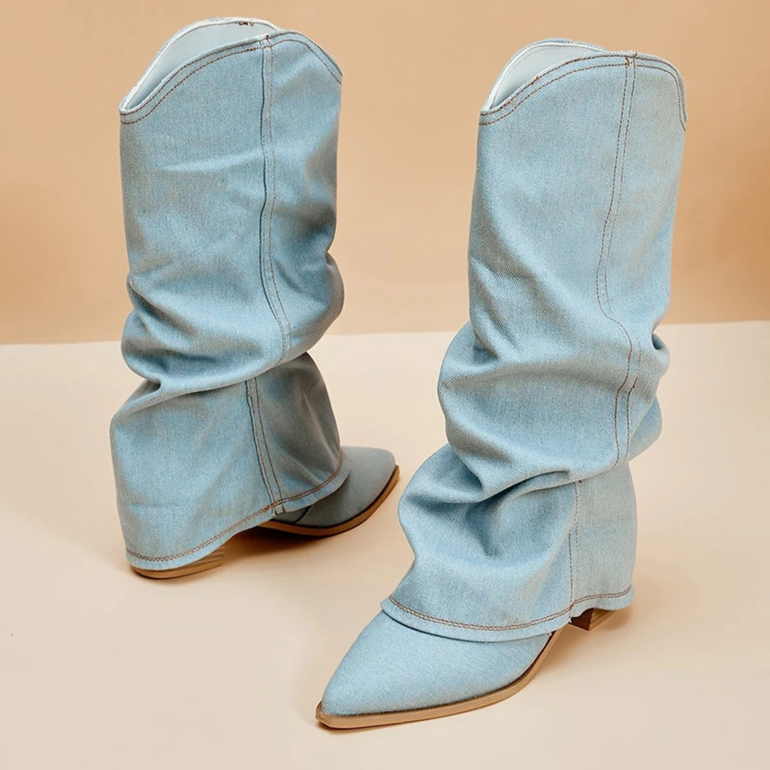 Gefaltete Denim-Stiefel mit Blockabsatz