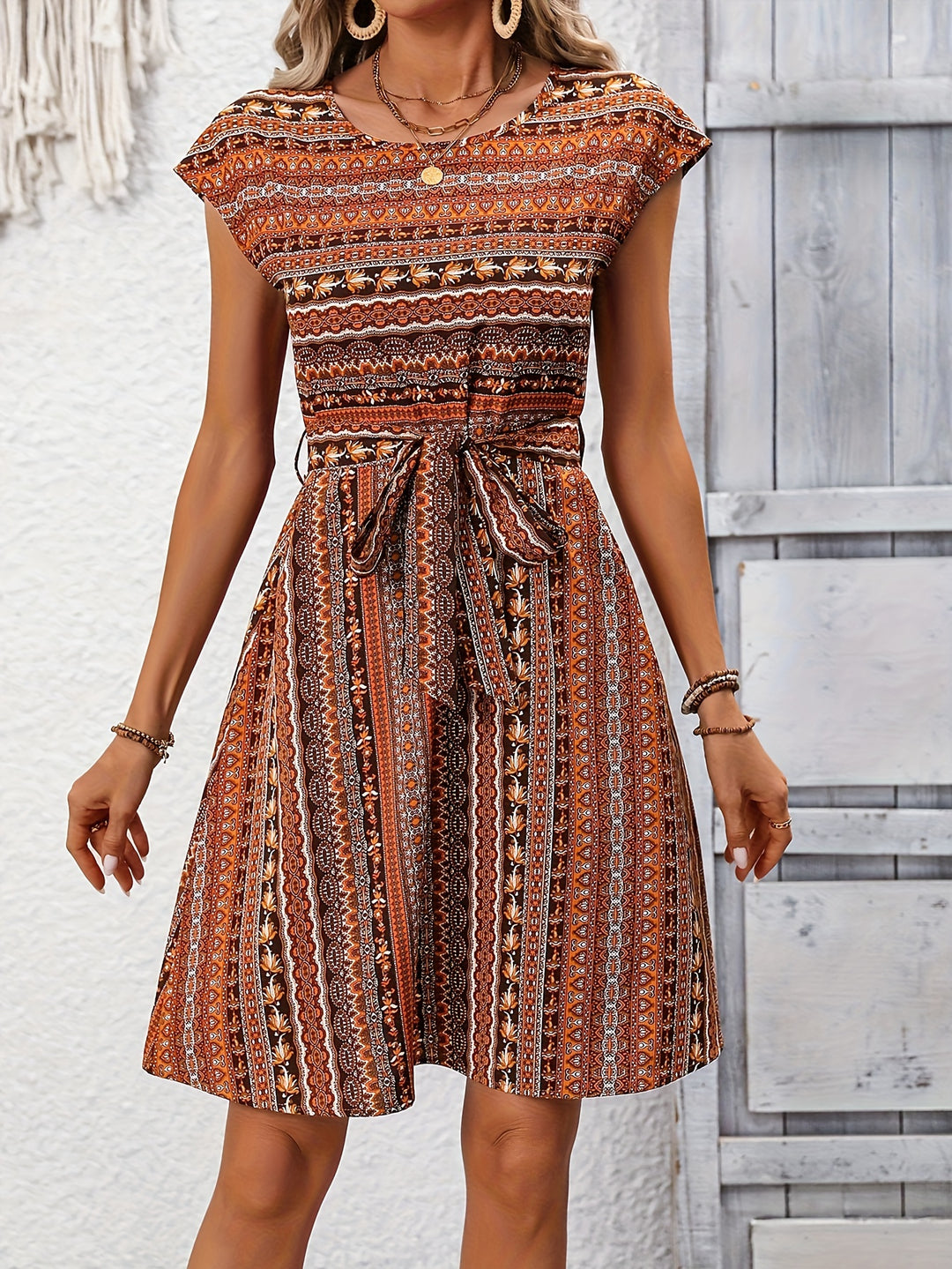 Bauluvio - Vintage Ethnic Print Rundhalsausschnitt Kleid mit Gürtel