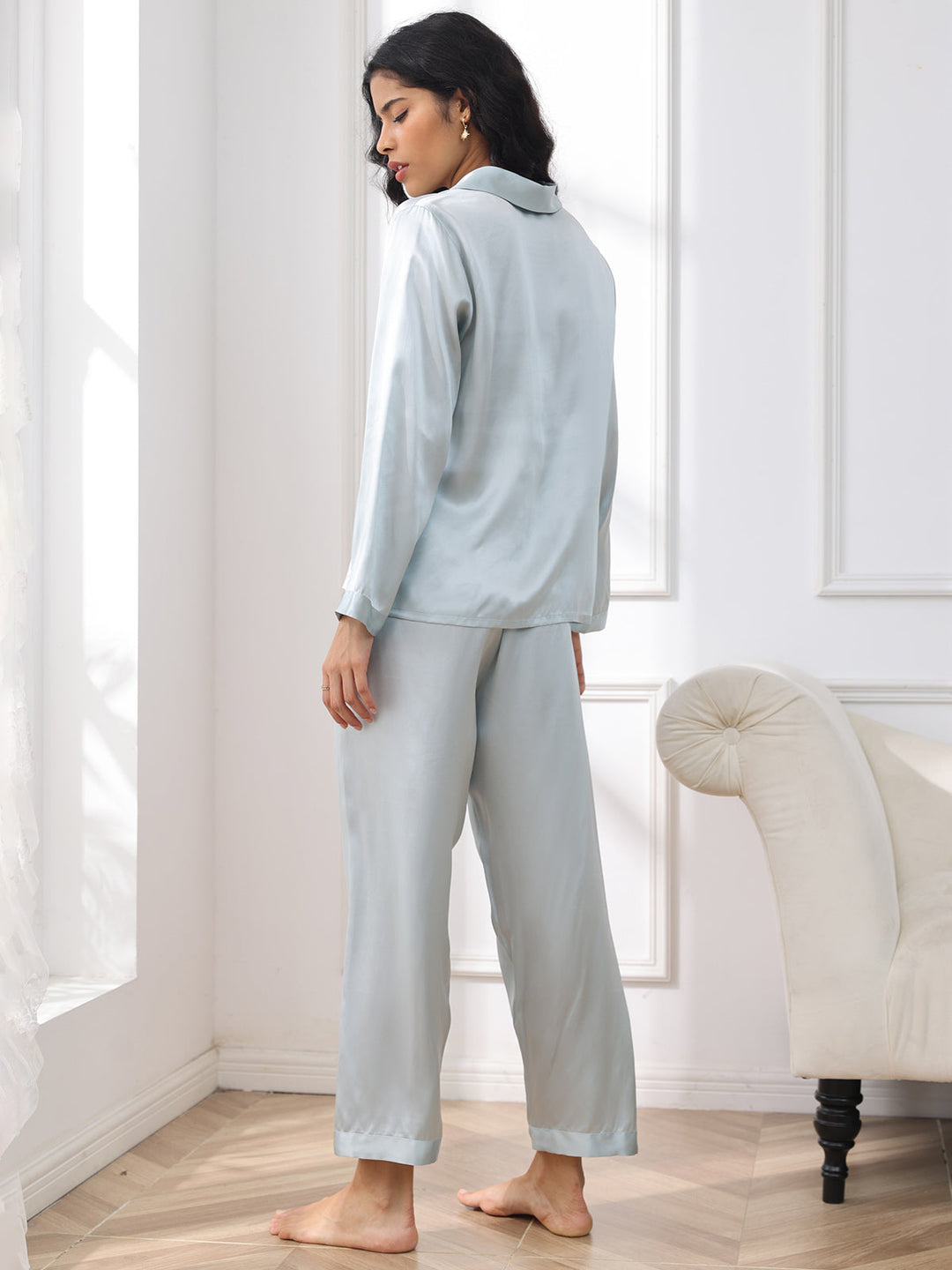 Bauluvio - Luxuriöses Pyjama-Set aus reiner Seide mit Knöpfen