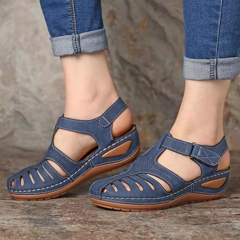 Sandalen mit niedrigen Absätzen für Frauen